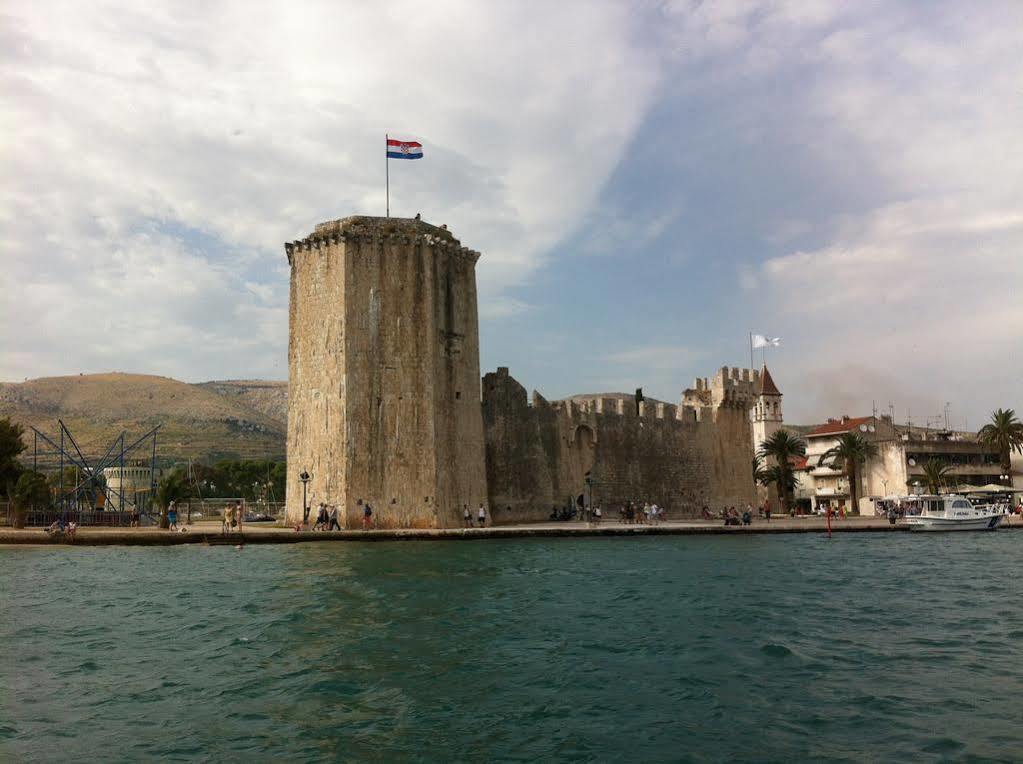 Apartments Lea Trogir Exterior foto